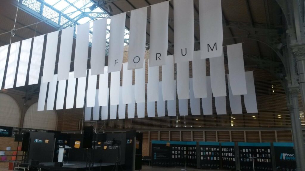 Devisu | Signalétique Forum Fnac Livres